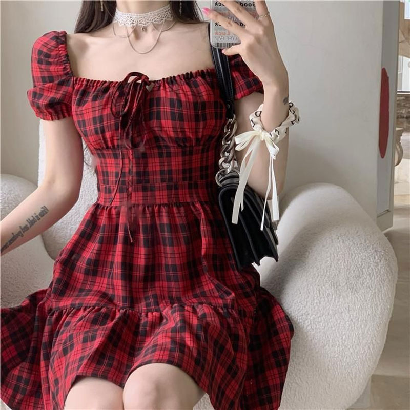 Summer Clothing Drawing - فستان قصير منقوش باللون الأحمر ملابس