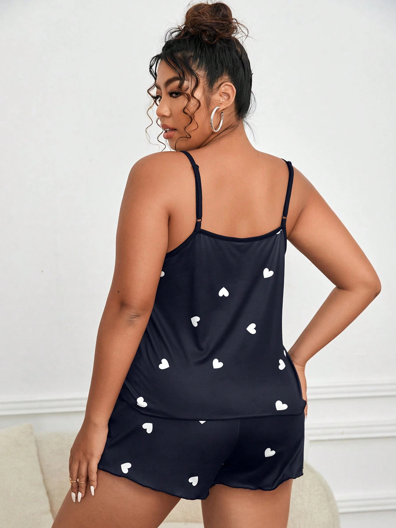 طقم بيجامة نسائي من قطعتين، مل - مراجعة Summer Clothing Items وسعره