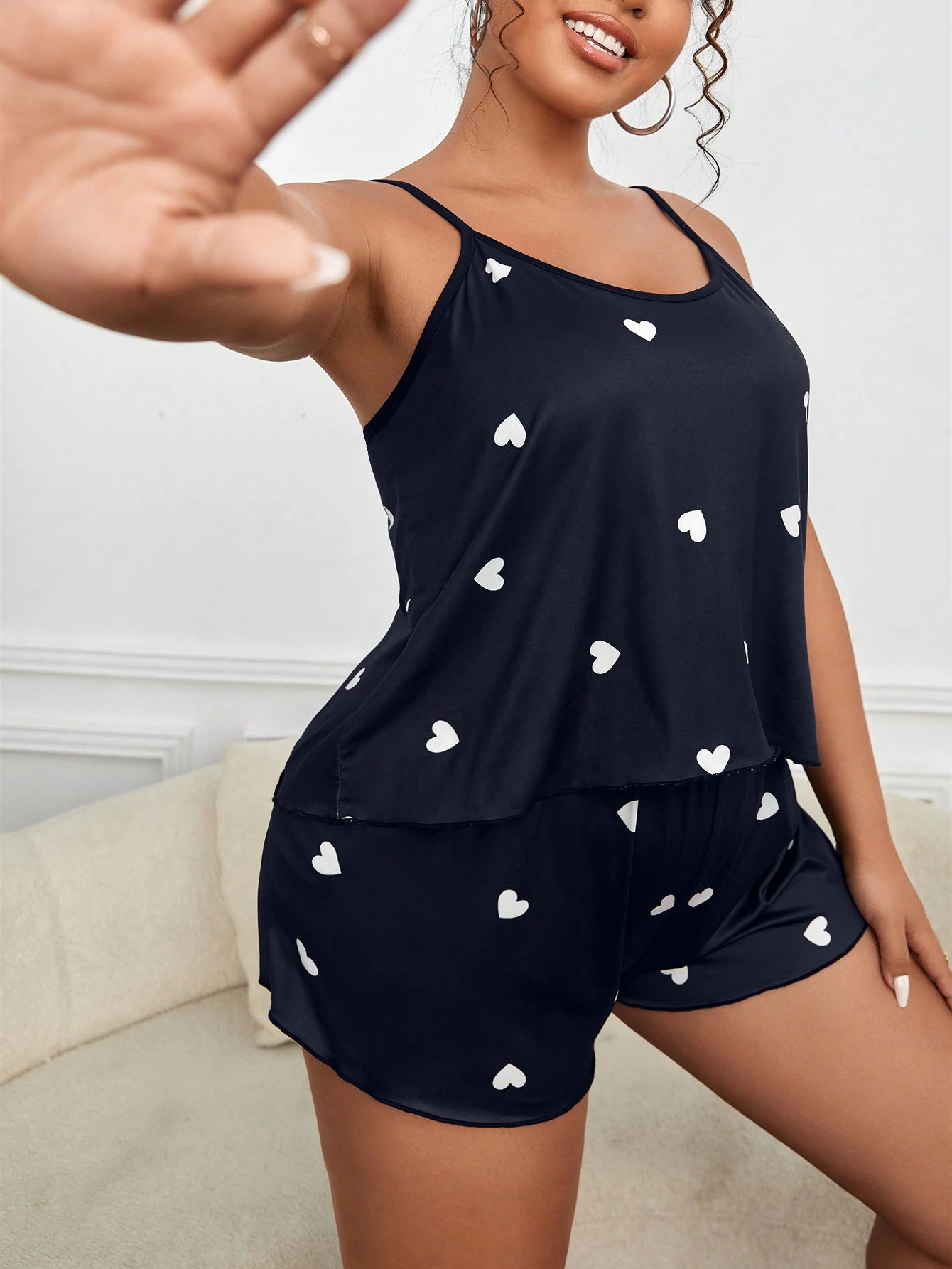 طقم بيجامة نسائي من قطعتين، مل - مراجعة Summer Clothing Items وسعره